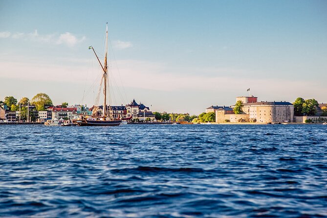 Stockholm: Kayaking tour around Vaxholm Archipelago with Fika - Bogesundslandet: meadows, oaks, and open countryside