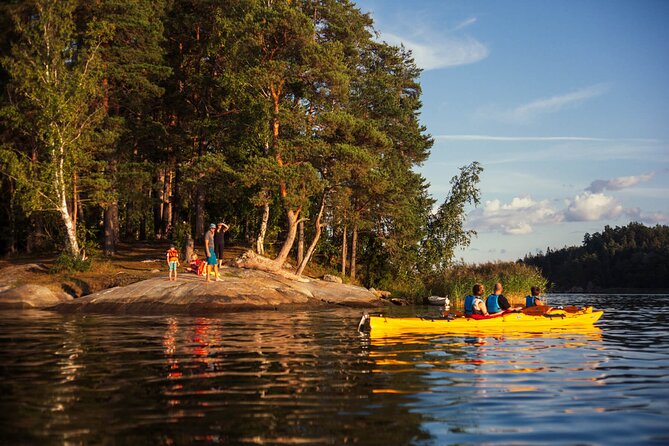Stockholm: Kayaking tour around Vaxholm Archipelago with Fika - Norrhammen and the character of old Vaxholm