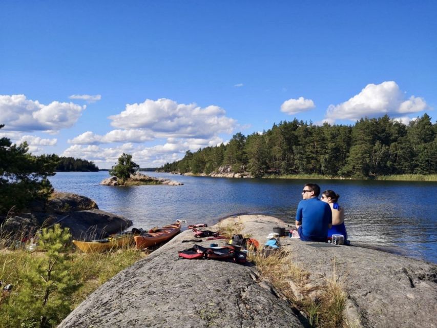 Stockholm: Morning Kayak Tour in the Archipelago with Lunch - An island lunch cooked over a campfire