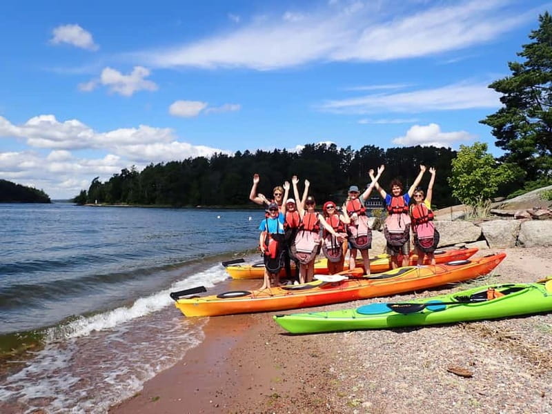 Stockholm: Self Guided Kayak Adventure in Nature Reserve - Following the suggested route through Bogesund