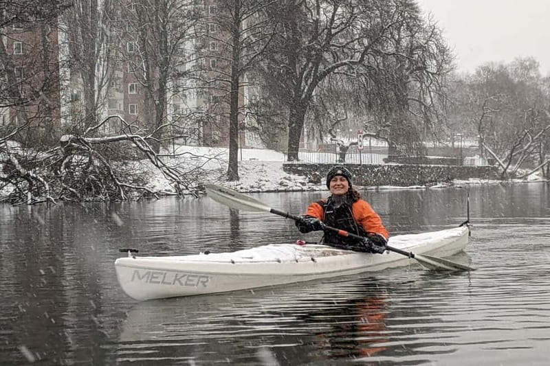 Stockholm: Winter Kayaking Tour through the City Centre - Paddling past City Hall and Kungsholmen