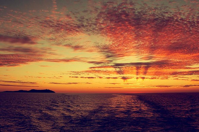 Sunset Beach Hopping Cruise, Cala Comte and Cala Bassa, SUP and snorkelling - Cala Comte gives you the classic Ibiza postcard