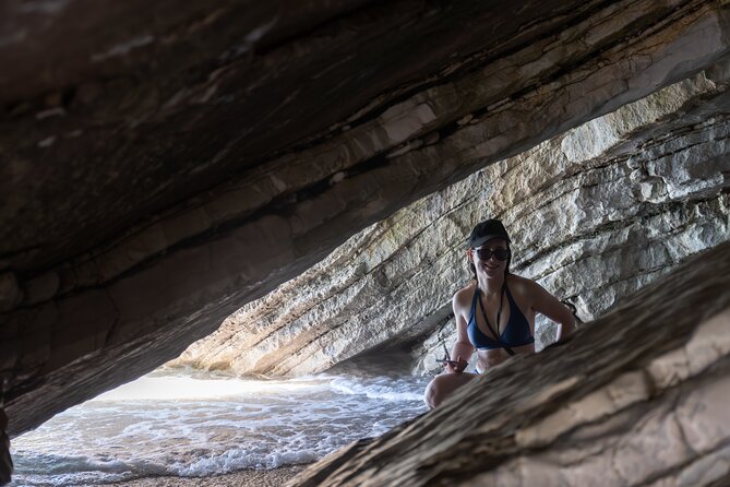 Sunset kayak/Sup tour - Lukova caves and Secret beaches - Paddling back to Lukova Beach