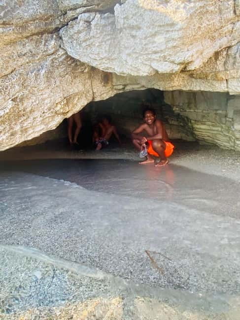 Sunset kayak/Sup tour - Lukova tiny caves and Secret beaches - Pink Beach and the sunset stop
