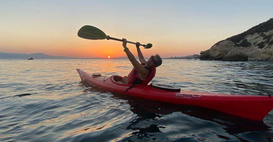 Sunset kayak tour Sella del diavolo - Starting near Calamosca and the Sella del Diavolo