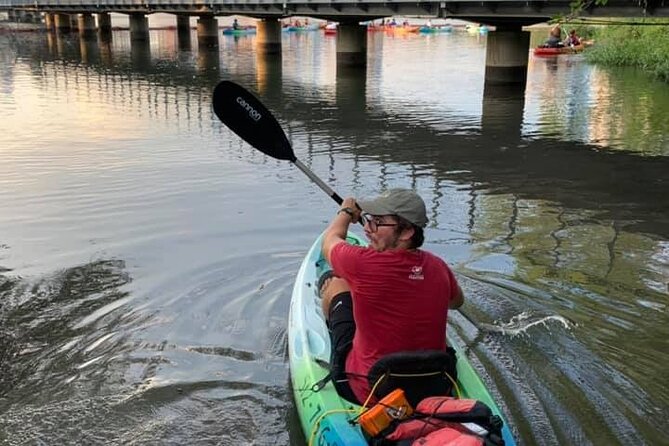 Sunset Skyline Kayak Tour - What the guides add to the experience
