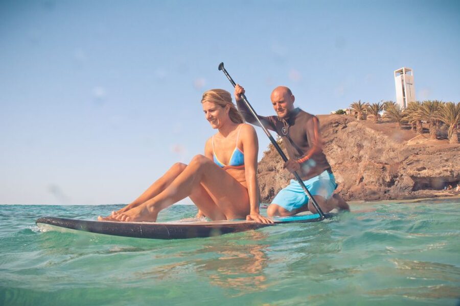 SUP taster course in the picturesque bay of Morro Jable - The possible paddle toward Jandía lighthouse