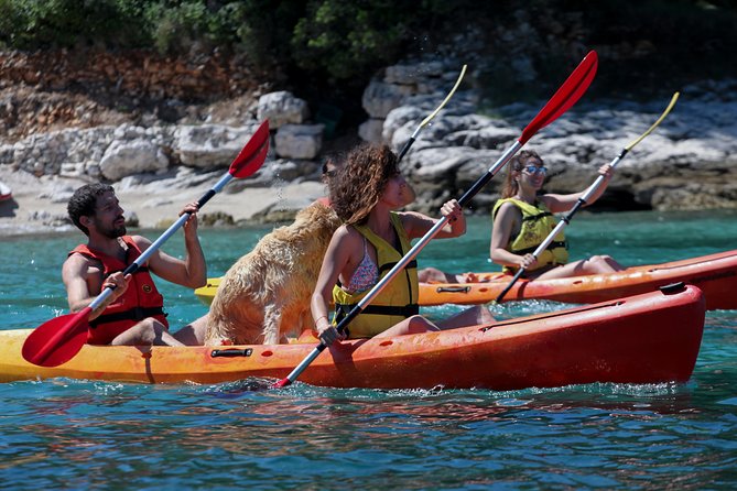 Supetar-Postira kayaking - A quiet bay and the story of Splitska