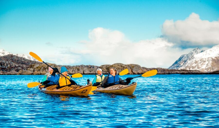 Svolvaer: 2-Hour Winter Kayaking Adventure - Why winter kayaking gives you a different Svolvær