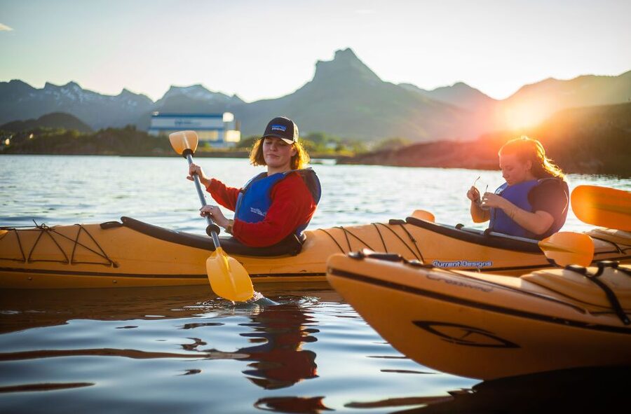 Svolvær: Evening Kayaking Adventure - Evening Light and Practical Photography