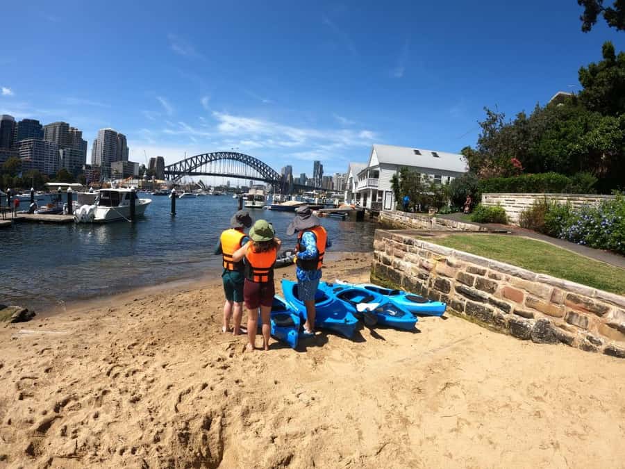 Sydney: Opera & Harbour Bridge Small-Group Kayak Tour - Luna Park and the return to Lavender Bay