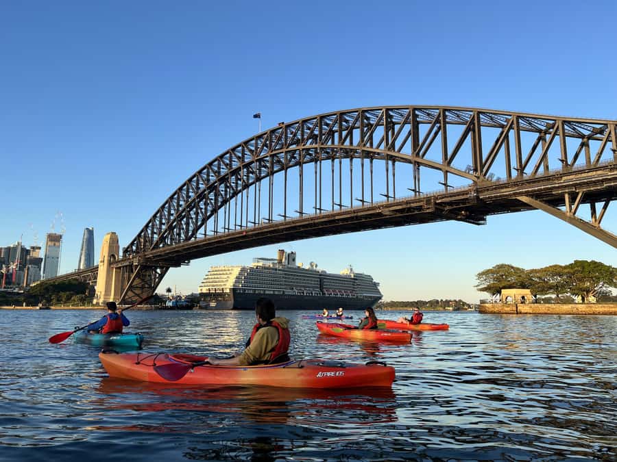 Sydney: Opera House and Harbour Guided Kayak Tour - Choosing a single or double kayak