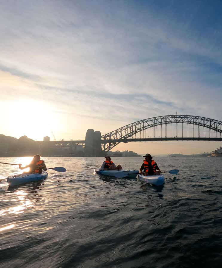 Sydney: Sunset Kayak - Opera & Harbour Bridge Tour (5p. max) - Paddling beneath the Harbour Bridge