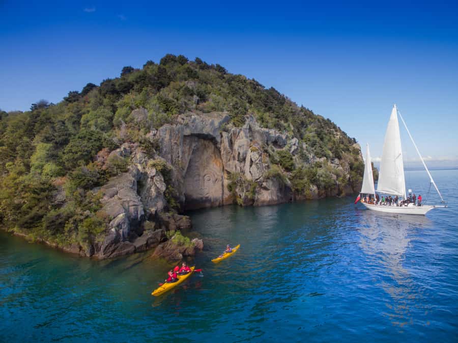 Taupo: Maori Rock Carvings Kayaking Tour - Key points at a glance