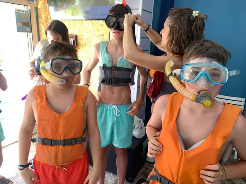 Tenerife: Kayak Tour with Animals and Underwater Scooters - Who should book this Tenerife kayak tour?
