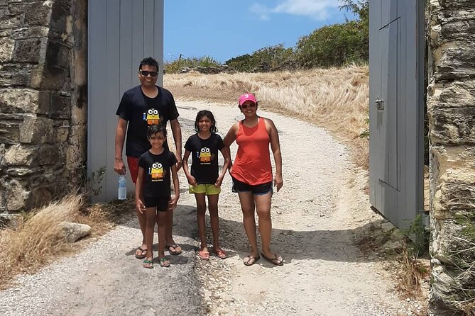 TRIPLE ACTIVITY TOUR, Bike Kayak Hike, ANTIGUA - What the guides add to the day