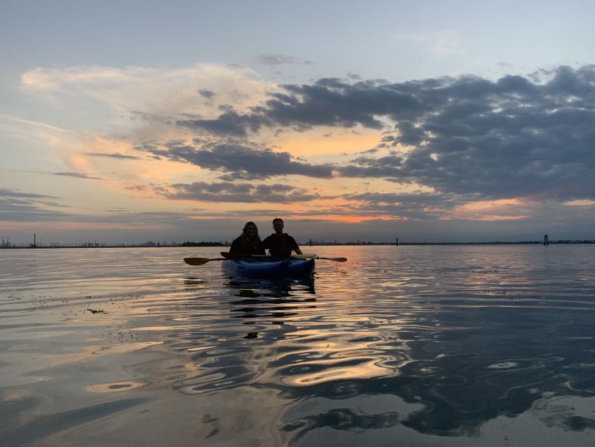 Venice: Sunset Kayak Tour in the Canals - Why kayaking shows you a different Venice