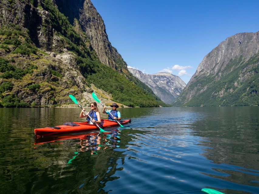 Vossevangen: Nærøyfjord Full-Day Guided Kayaking Trip - Practical details that affect your day