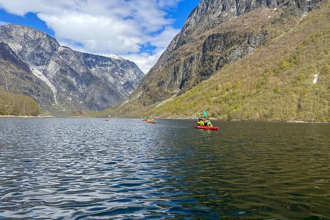 Vossevangen: Nærøyfjord Full-Day Guided Kayaking Trip - Leaving Voss and reaching the fjord