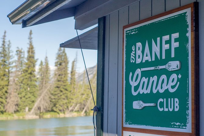 Wildlife on the Bow | Big Canoe Tour - Paddling through Banff National Park