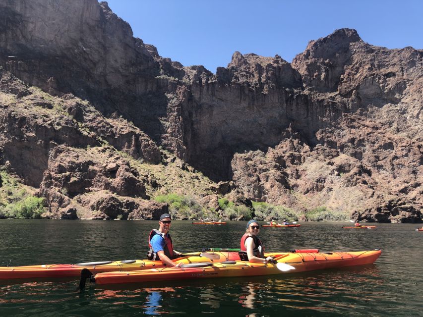 Willow Beach: Black Canyon Kayak Half Day Tour-No Shuttle - Which guide and group experience should you expect?